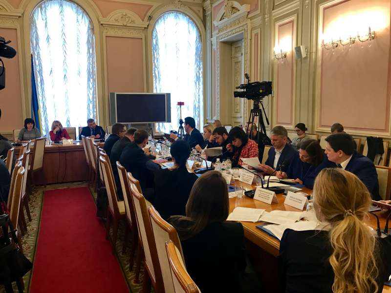 Ірина Луценко: Існує серйозна консолідація народних депутатів стосовно вирішення чутливих для суспільства і кожного громадянина питань захисту і підтримки дітей (відео) Ірина Луценко: Існує серйозна консолідація народних депутатів стосовно вирішення чутливих для суспільства і кожного громадянина питань захисту і підтримки дітей (відео)